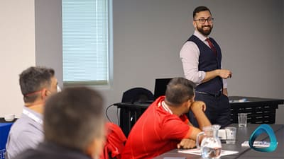 ahmad-teaching-intro-to-implant-surgery-course-new-zealand-queenstown-iidf