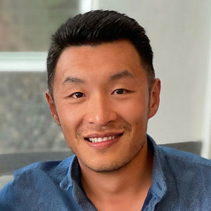 Tom-Shao-Bio-Pic-500px Dr Tom Shao