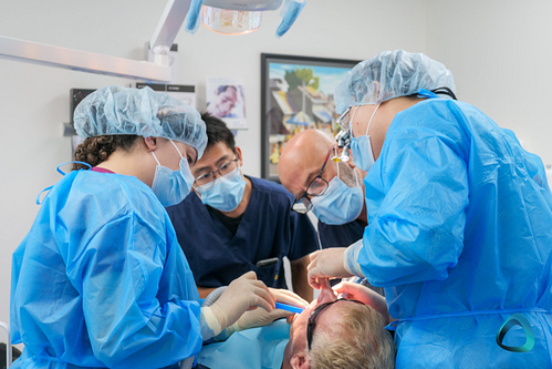 Live Patient Implant Mini Residency - Surgery iDD