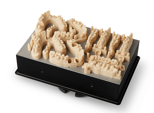 DDD_Podcast_10_Formlabs_Guillaume_Bailliard_From Lab to Chairside - Formlabs' Journey in Dental 3D Printing_Digital_Dentistry_Decoded_Podcast-3d-printing-resin-appliances-dental-model