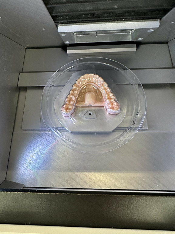 VHF-IDS-2023-clear-aligner-machine