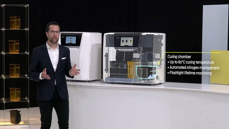 22-primeprint-curing-chamber-features-dentsply-sirona-2022-launch-primeprint-3d-printer-ds-core-care-ds-core-design