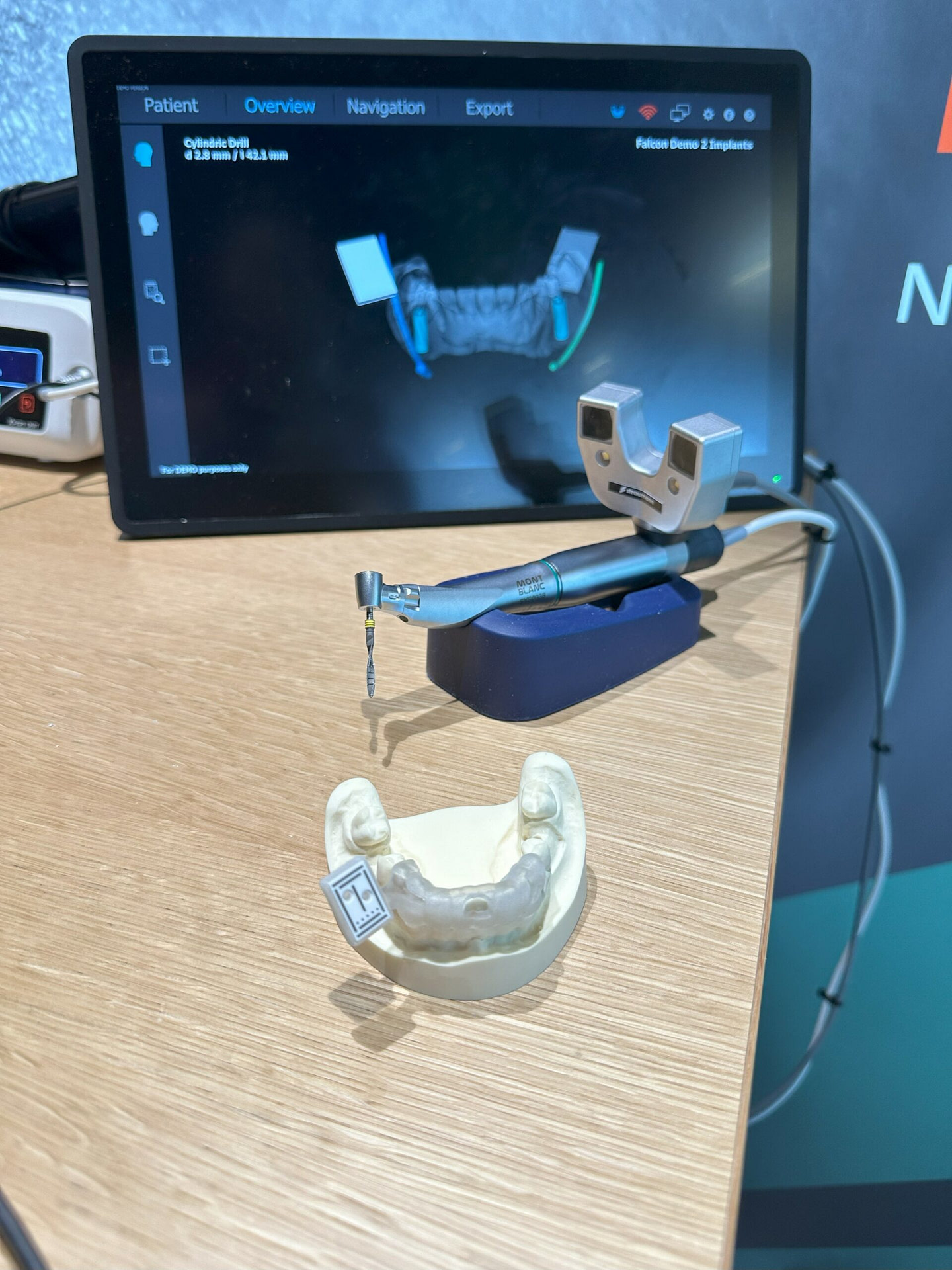 straumann-falcon-guided-implant-system