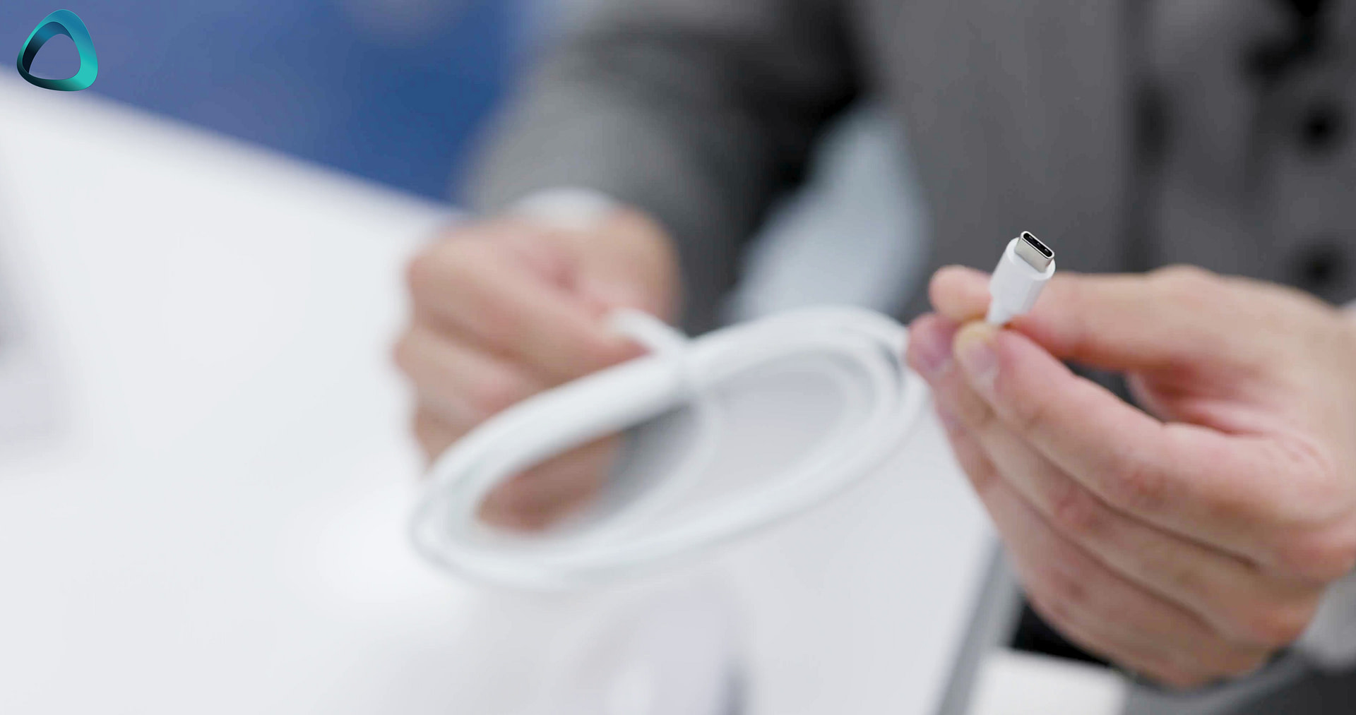 runyes-3ds-3.0-intraoral-scanner-unboxing-usbc