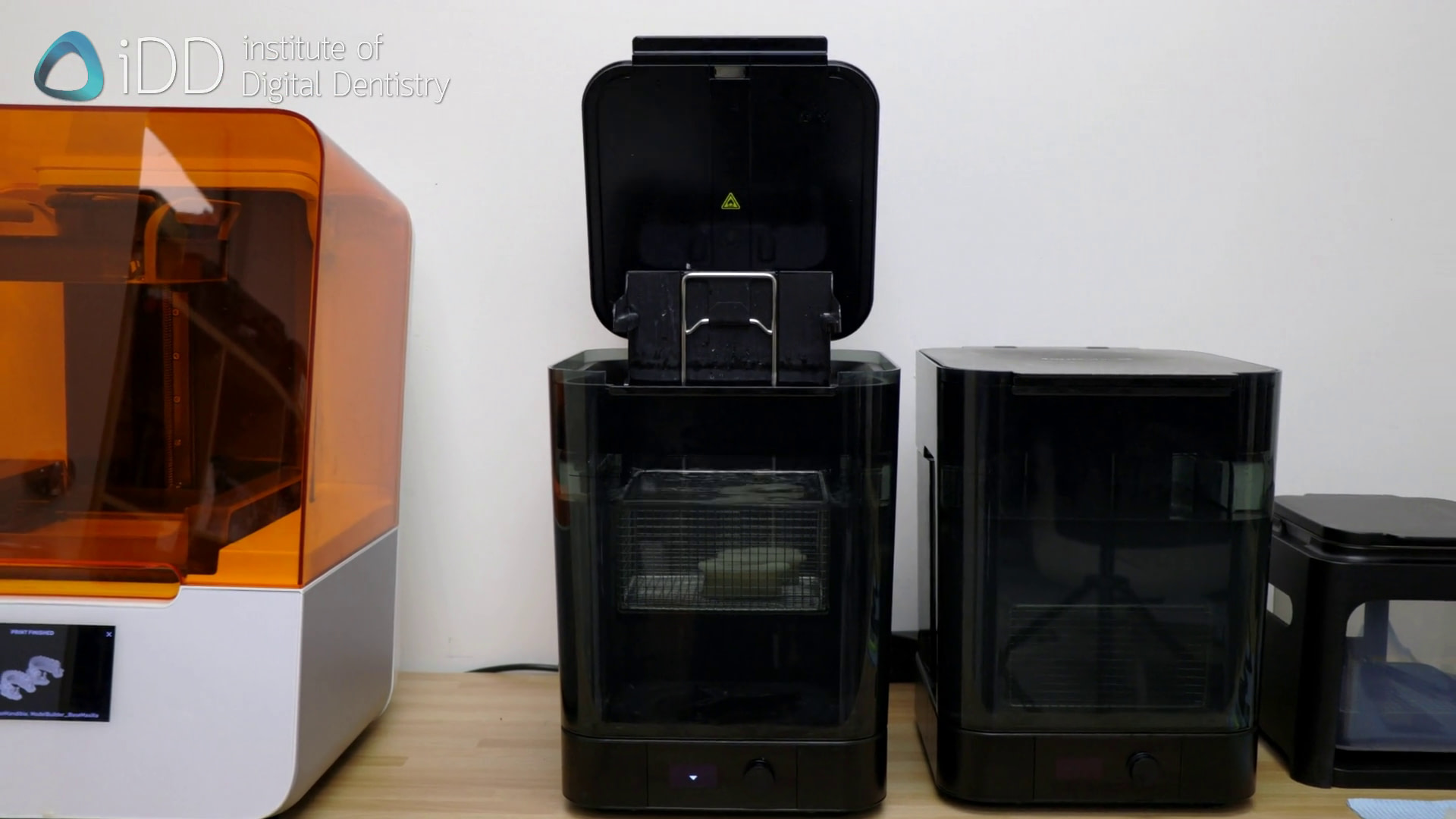 3d-printing-dental-model-idd-model-washing-post-processing