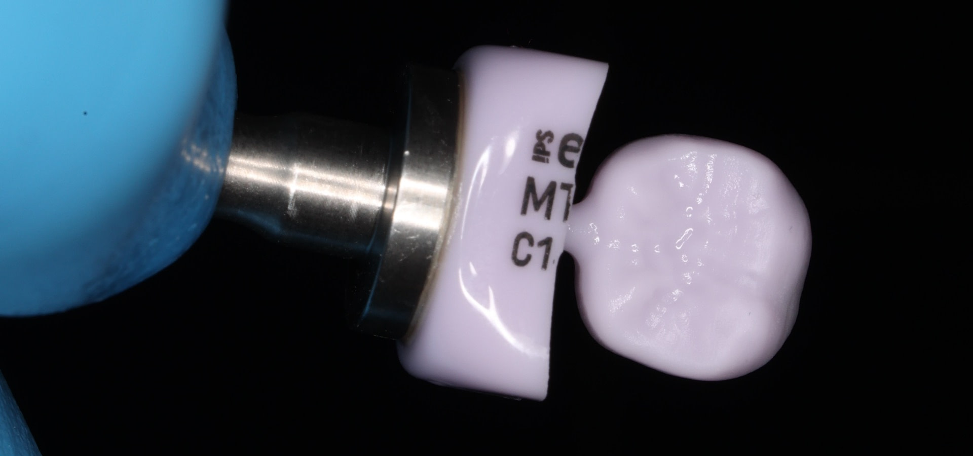 28 - Medit Innovation Day 2023 Presentation Single-Visit Restorations Using Medit ClinicCAD Ahmad Al-Hassiny - Slide28