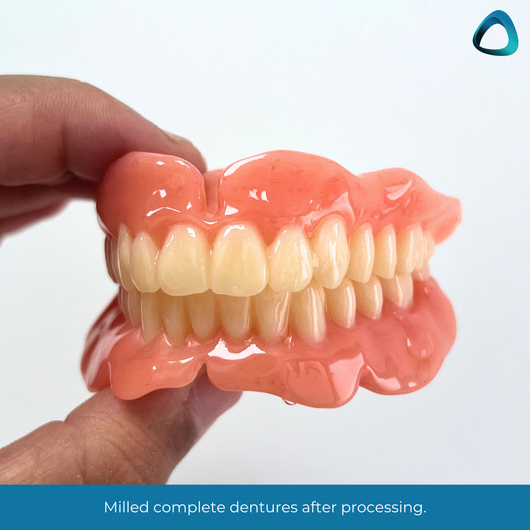 idd-digital-dentures-blog-clinical-case-milled-dentures-cadcam-polished-complete