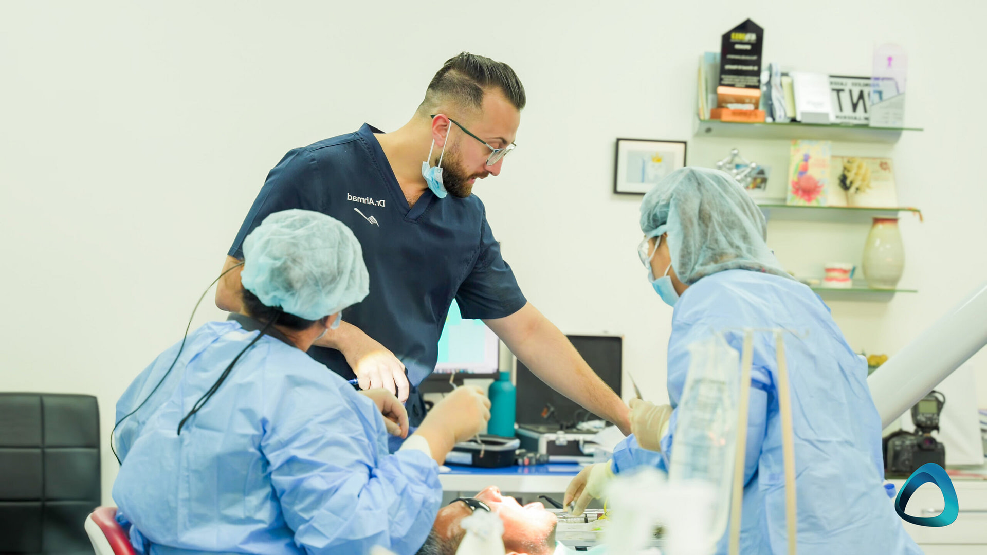 Live Patient Implant Surgery Wellington Institute of Digital Dentistry-9