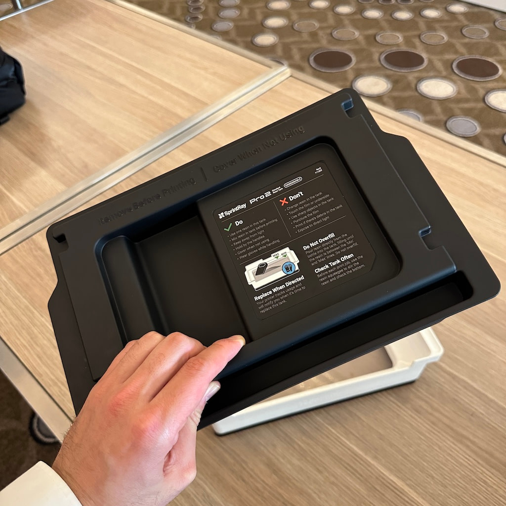 resin-tray-sprintray-pro-2