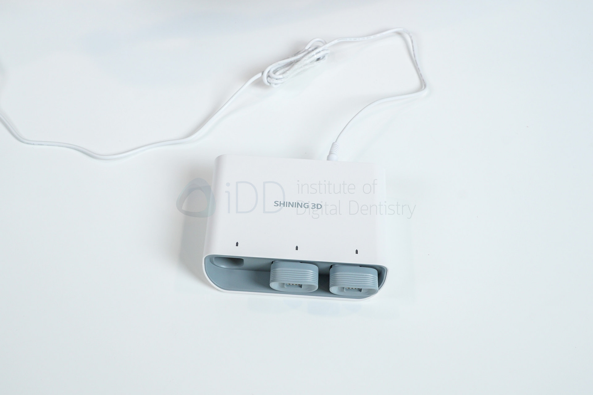 Aoralscan 3 Wireless Intraoral Scanner Review batteries Shining 3D Institute of digital Dentistry